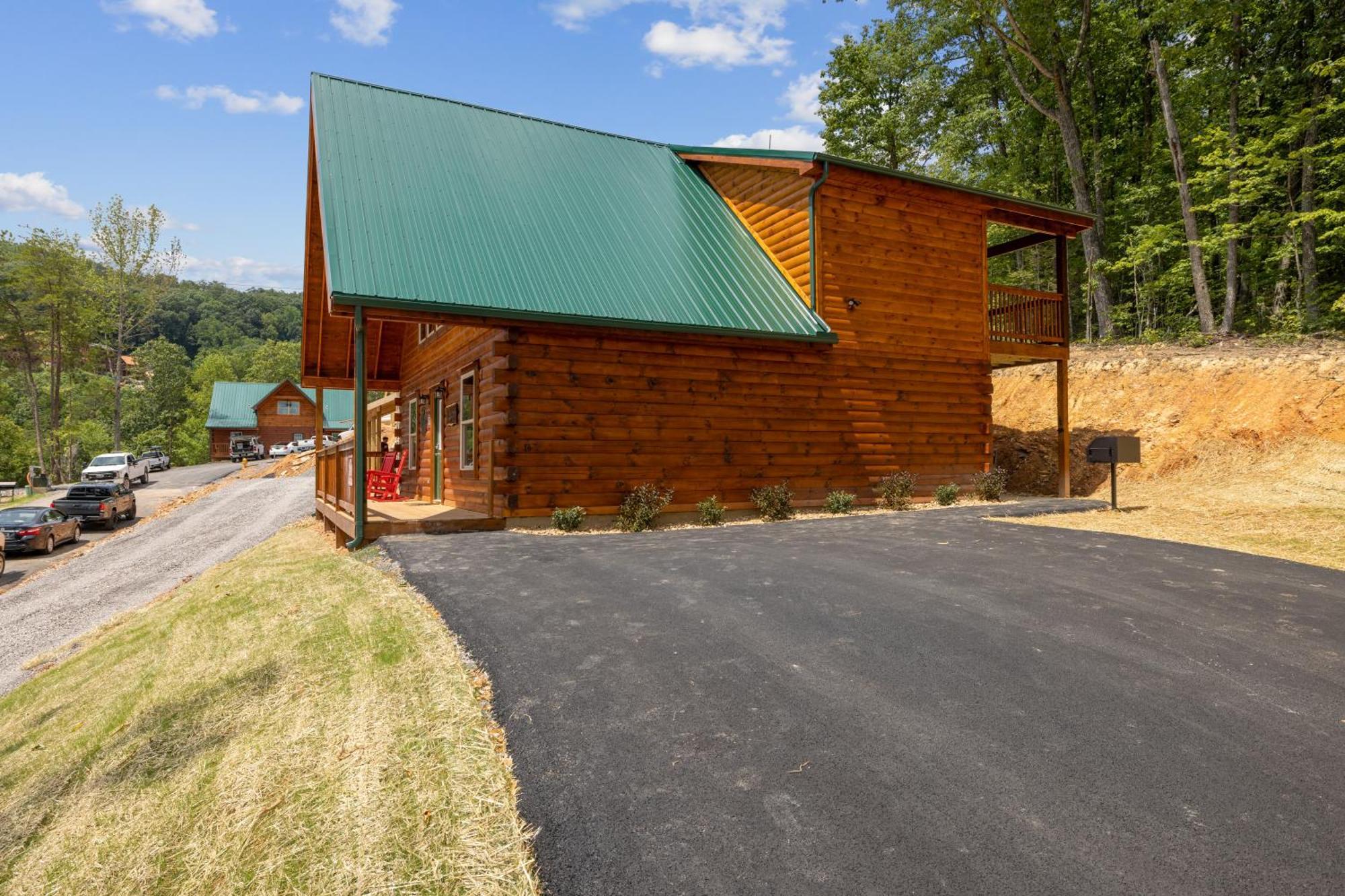 The 3 Bears Is A Newly Built 3 Bedroom Cabin Only 3 Minutes From The Parkway! Pigeon Forge Εξωτερικό φωτογραφία
