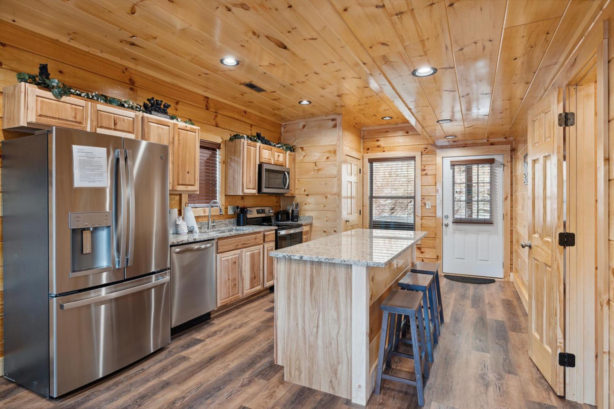 The 3 Bears Is A Newly Built 3 Bedroom Cabin Only 3 Minutes From The Parkway! Pigeon Forge Εξωτερικό φωτογραφία