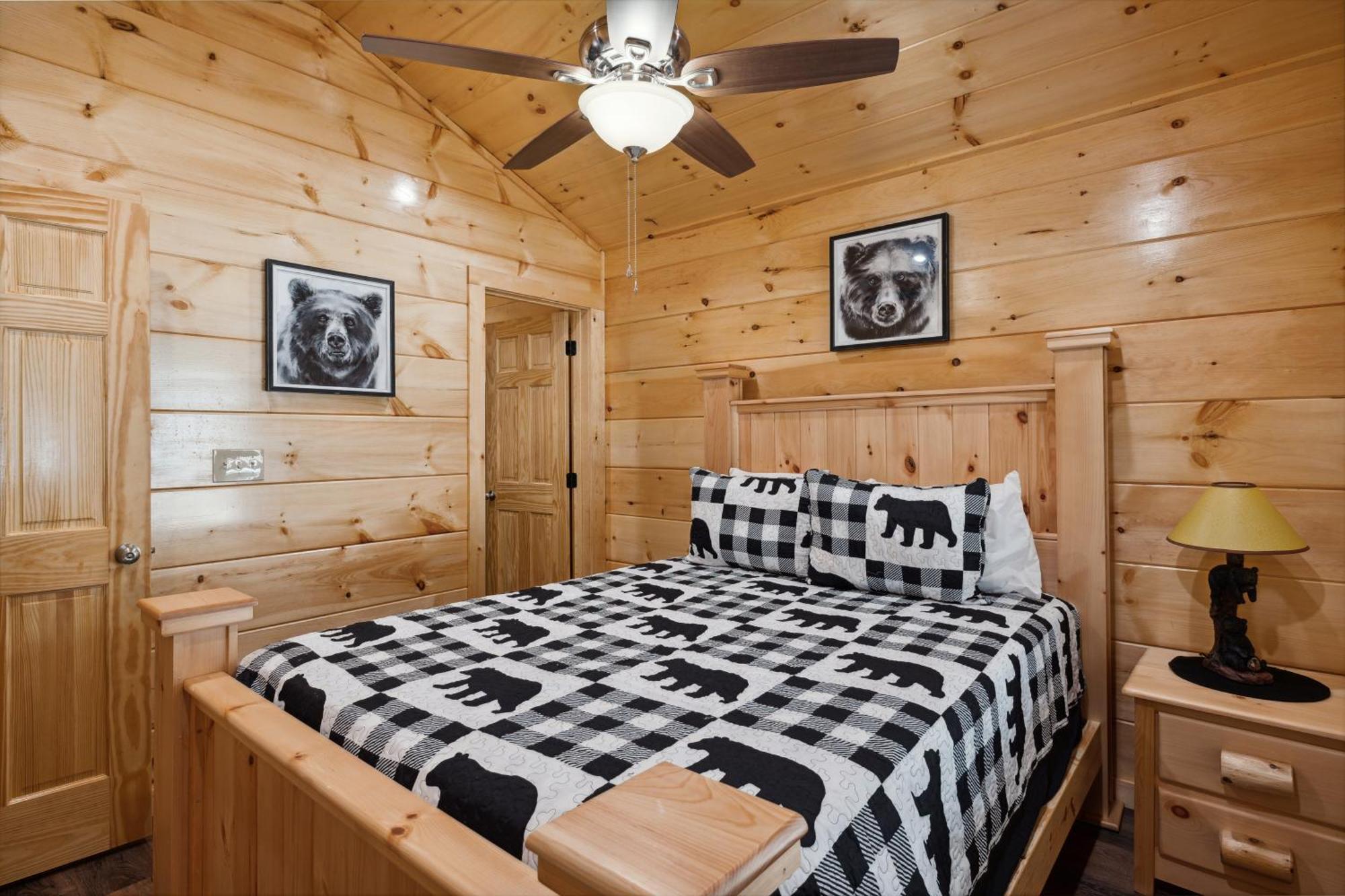 The 3 Bears Is A Newly Built 3 Bedroom Cabin Only 3 Minutes From The Parkway! Pigeon Forge Εξωτερικό φωτογραφία